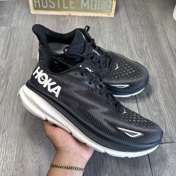 Hoka One One Mens Clifton 9 1127895 BWHT Black Running Shoes Sneakers Size 12 D